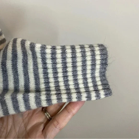 by Anthropologie Grey Stripe Serena Soft Knit Button V Neck Sweater XS - Picture 7 of 12